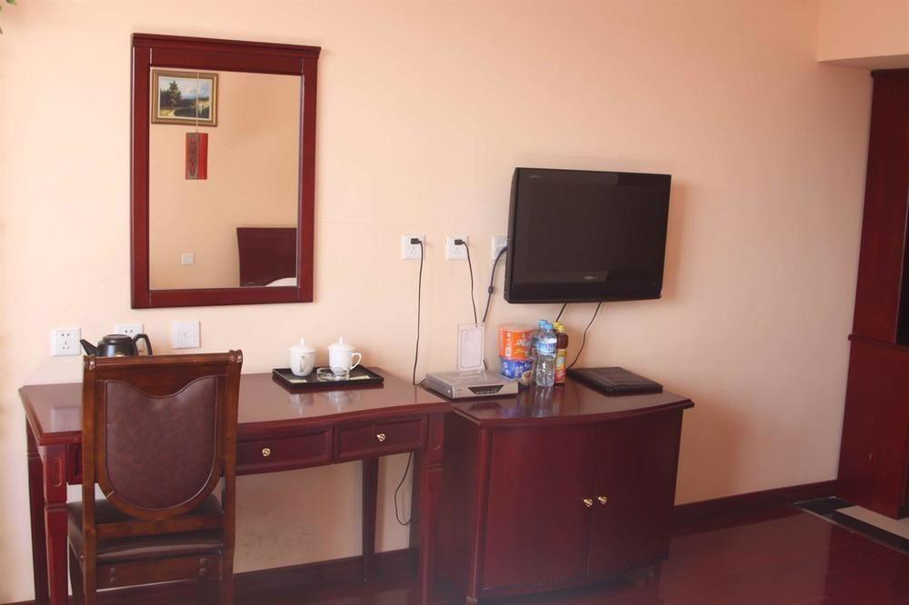 Nanfang Junyue Business Hotel 大连 外观 照片